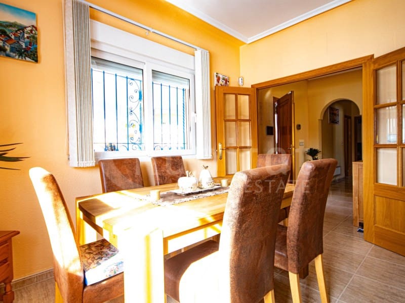 3 bedroom Villa for sale in Los Montesinos - € 299,000 (Ref: 9398309)