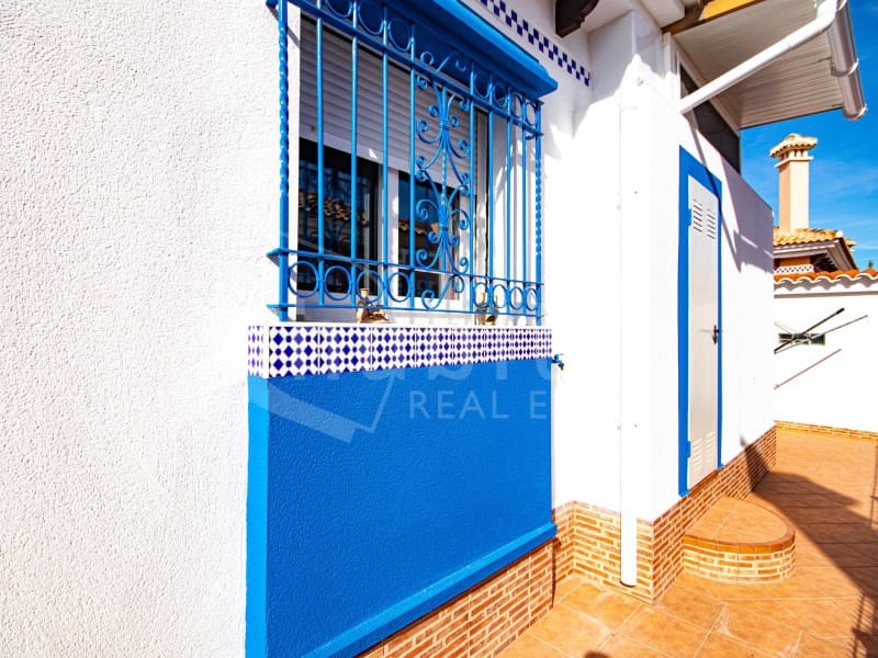3 bedroom Villa for sale in Los Montesinos - € 299,000 (Ref: 9398309)