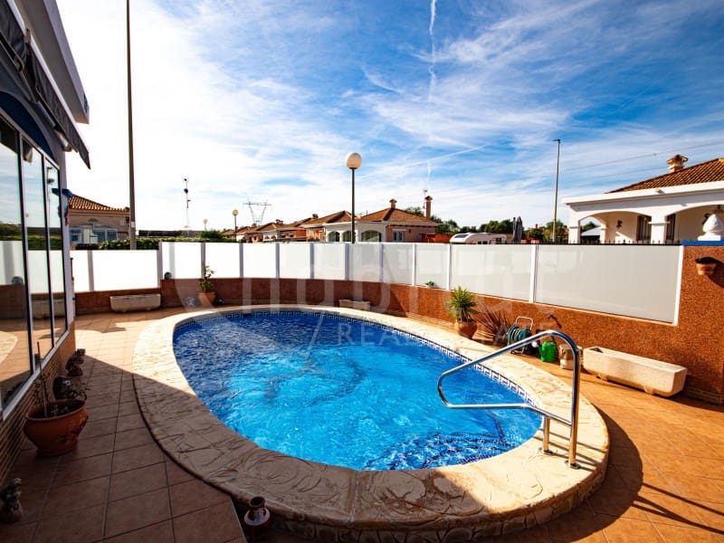3 bedroom Villa for sale in Los Montesinos - € 299,000 (Ref: 9398309)