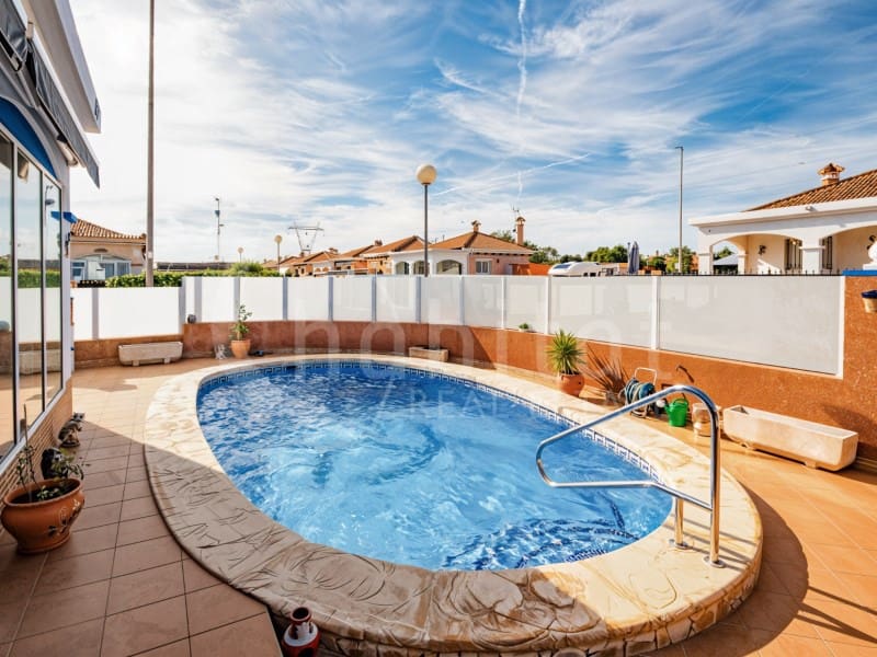 3 sovrum Villa till salu i Los Montesinos - 299 000 € (Ref: 9398309)