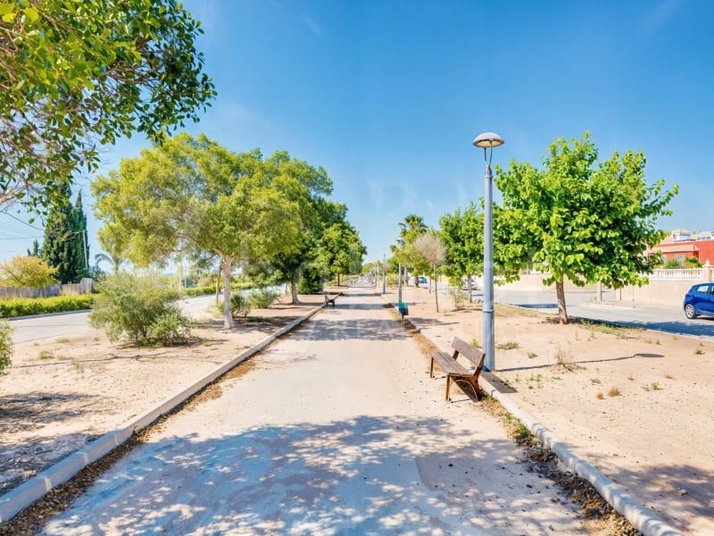 3 sovrum Villa till salu i Los Montesinos - 299 000 € (Ref: 9398309)