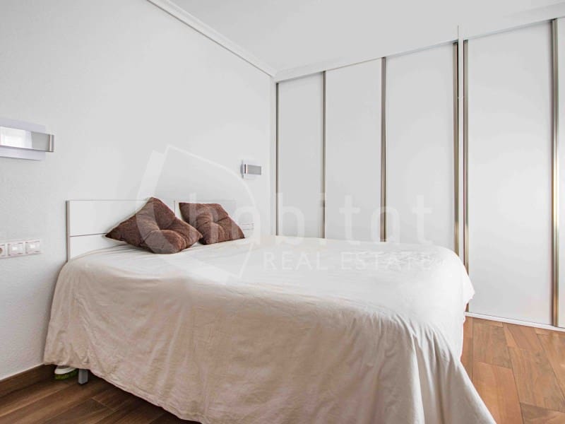 2 soverom Hus til leie i Los Montesinos - € 850 (Ref: 9419944)