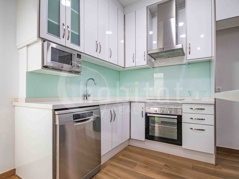 2 soverom Hus til leie i Los Montesinos - € 850 (Ref: 9419944)