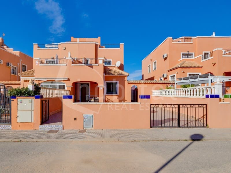 3 soverom Kjedet enebolig til salgs i Los Montesinos - € 189 500 (Ref: 9427467)