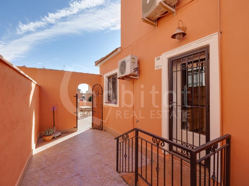 3 soverom Kjedet enebolig til salgs i Los Montesinos - € 189 500 (Ref: 9427467)