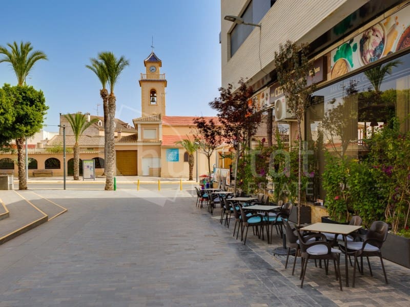 3 soverom Kjedet enebolig til salgs i Los Montesinos - € 189 500 (Ref: 9427467)