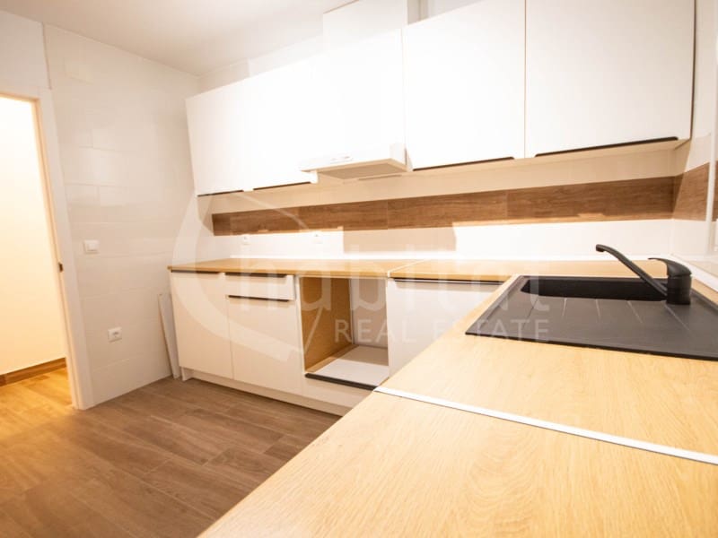4 sypialnia Apartament na sprzedaż w Los Montesinos z garażem - 170 000 € (Ref: 9452772)