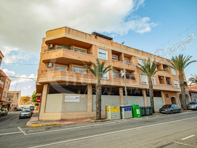 2 slaapkamer Penthouse te koop in Los Montesinos met garage - € 132.500 (Ref: 9468444)