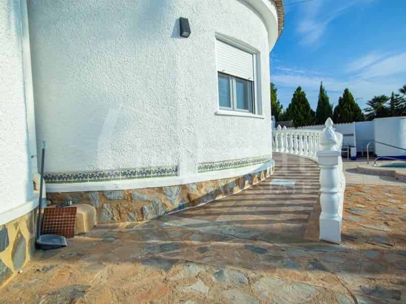 5 Zimmer Villa zu verkaufen in Torrevieja - 368.000 € (Ref: 9468445)