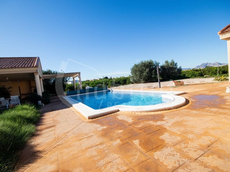 3 bedroom Finca/Country House for sale in Daya Nueva with garage - € 550,000 (Ref: 9470661)