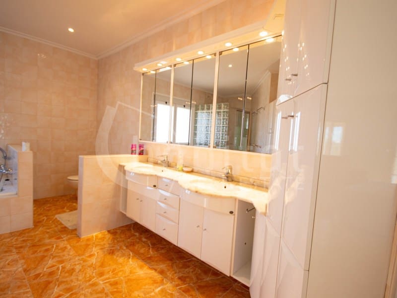 3 bedroom Finca/Country House for sale in Daya Nueva with garage - € 550,000 (Ref: 9470661)