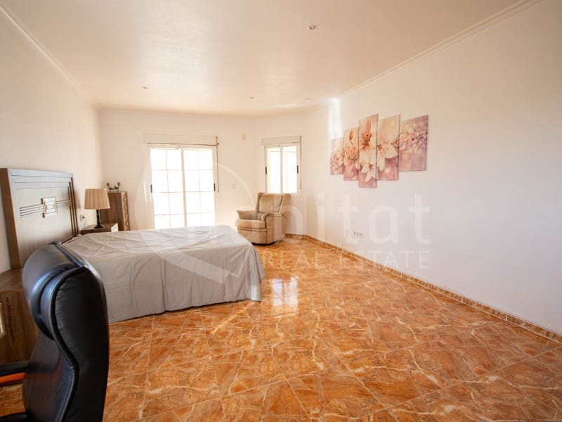 3 bedroom Finca/Country House for sale in Daya Nueva with garage - € 550,000 (Ref: 9470661)