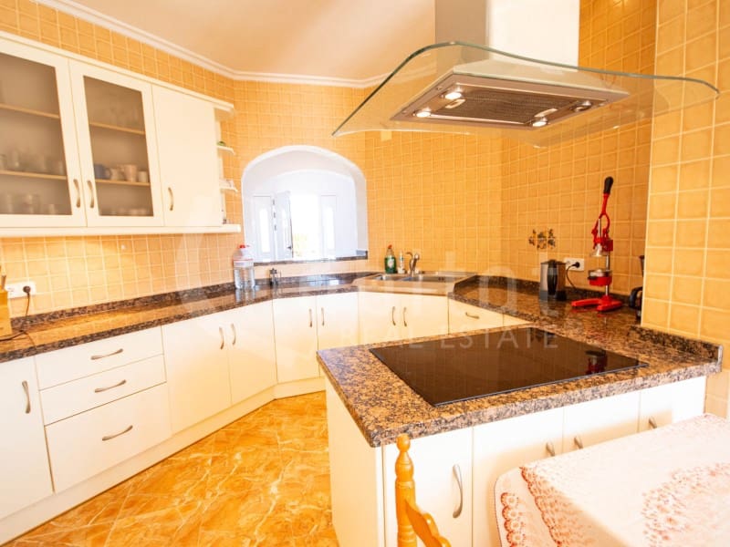 3 bedroom Finca/Country House for sale in Daya Nueva with garage - € 550,000 (Ref: 9470661)