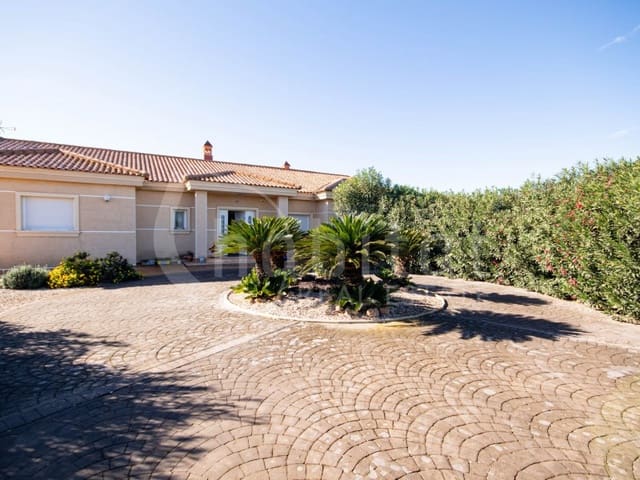 3 bedroom Finca/Country House for sale in Daya Nueva with garage - € 550,000 (Ref: 9470661)