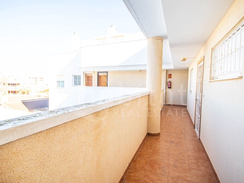 Apartamento de 3 habitaciones en Los Montesinos en venta - 129.900 € (Ref: 9536772)