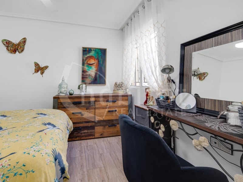 2 soveværelse Lejlighed til salg i Los Montesinos - € 139.500 (Ref: 9541042)