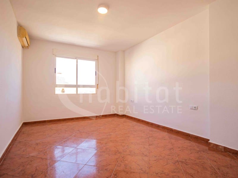 4 soveværelse Lejlighed til salg i Los Montesinos med garage - € 149.900 (Ref: 9611311)