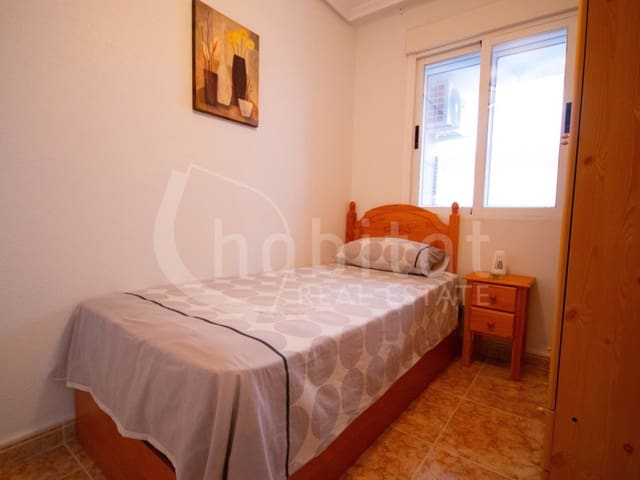 Apartamento de 2 habitaciones en Los Montesinos en alquiler - 550 € (Ref: 9644957)