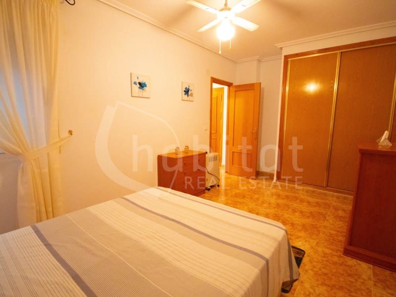 Apartamento de 2 habitaciones en Los Montesinos en alquiler - 550 € (Ref: 9644957)