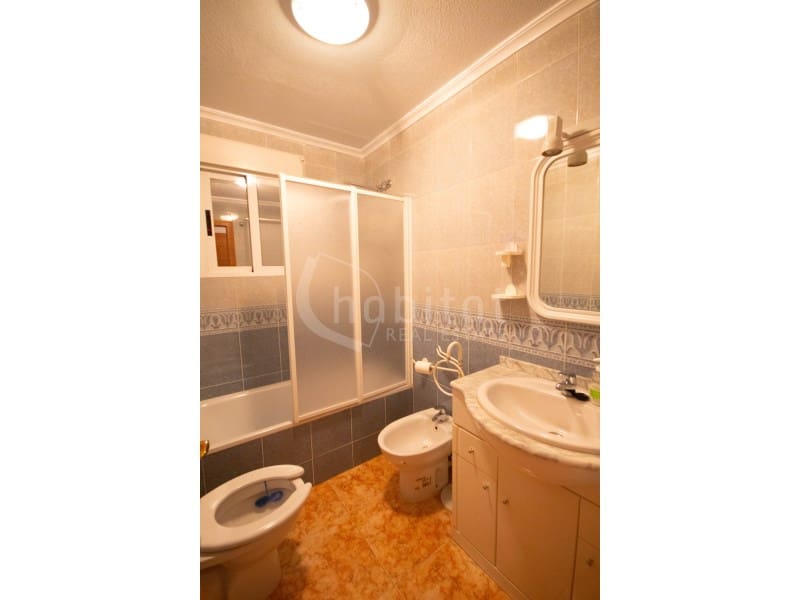 Apartamento de 2 habitaciones en Los Montesinos en alquiler - 550 € (Ref: 9644957)