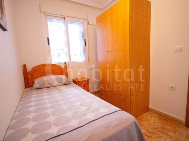 Apartamento de 2 habitaciones en Los Montesinos en alquiler - 550 € (Ref: 9644957)