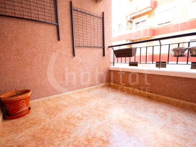 Apartamento de 2 habitaciones en Los Montesinos en alquiler - 550 € (Ref: 9644957)