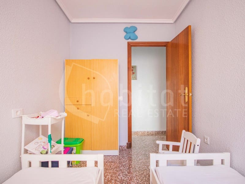 3 makuuhuone Huoneisto myytävänä paikassa Los Montesinos - 95 000 € (Ref: 9651874)