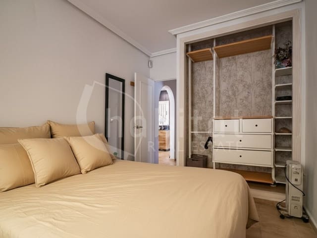 2 soverom Kjedet enebolig til leie i San Miguel de Salinas - € 750 (Ref: 9659213)