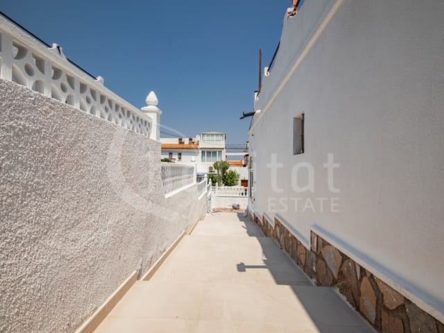 2 soverom Kjedet enebolig til leie i San Miguel de Salinas - € 750 (Ref: 9659213)