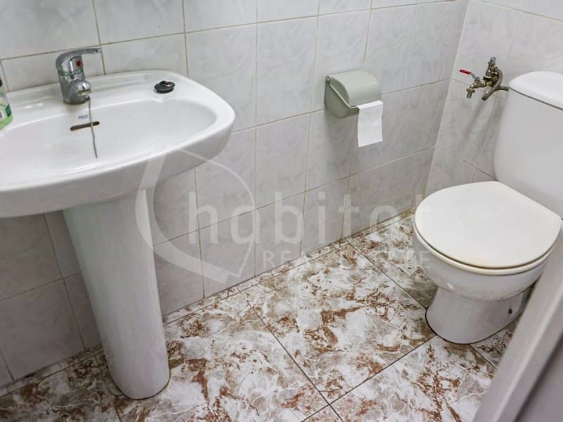 Commerciale in vendita in Los Montesinos - 99.900 € (Rif: 9695159)