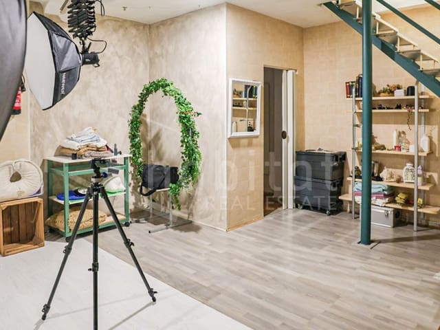 Erhverv til salg i Los Montesinos - € 99.900 (Ref: 9695159)