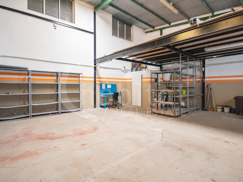 Erhverv til leje i Los Montesinos - € 1.500 (Ref: 9755607)