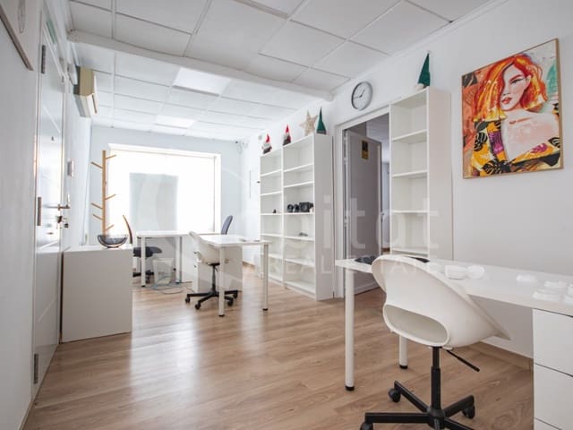 Erhverv til leje i Los Montesinos - € 1.500 (Ref: 9755607)