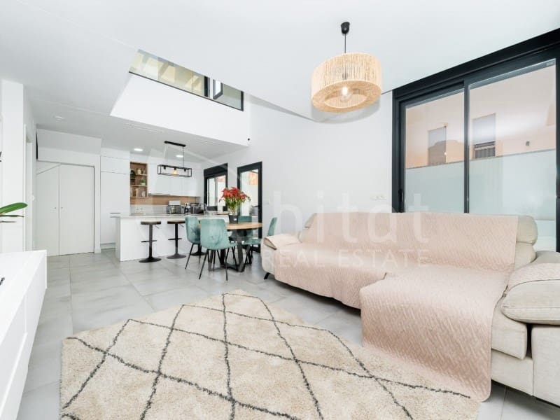 3 bedroom Villa for sale in Los Montesinos with pool - € 449,000 (Ref: 9777847)