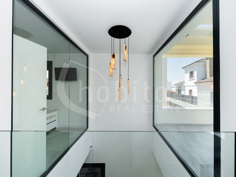 3 bedroom Villa for sale in Los Montesinos with pool - € 449,000 (Ref: 9777847)