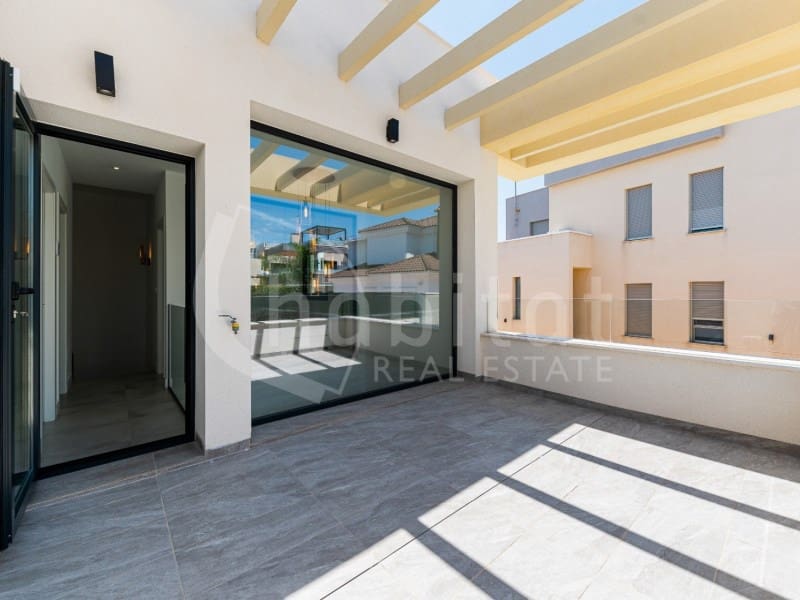 3 bedroom Villa for sale in Los Montesinos with pool - € 449,000 (Ref: 9777847)