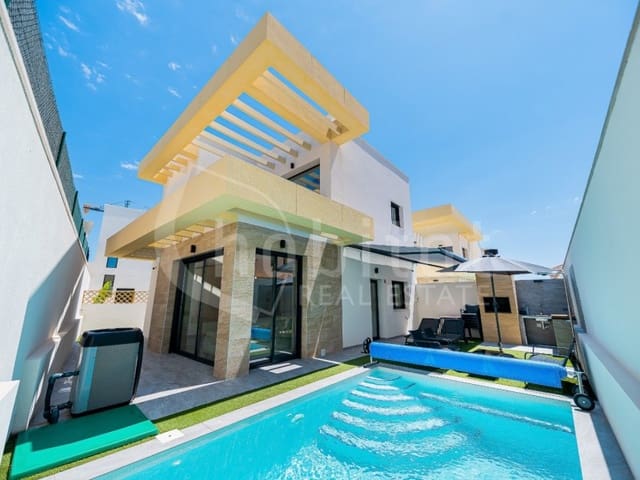 3 slaapkamer Villa te koop in Los Montesinos met zwembad - € 449.000 (Ref: 9777847)