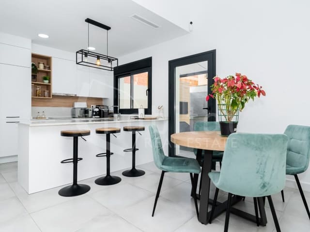 3 slaapkamer Villa te koop in Los Montesinos met zwembad - € 449.000 (Ref: 9777847)