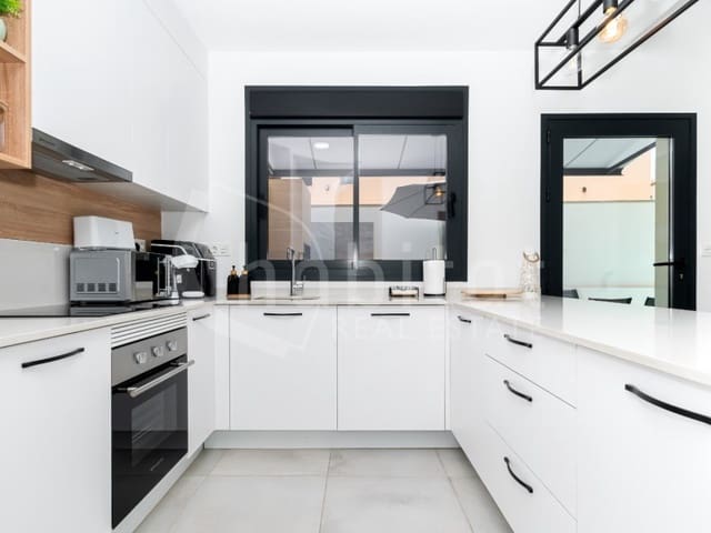 3 slaapkamer Villa te koop in Los Montesinos met zwembad - € 449.000 (Ref: 9777847)