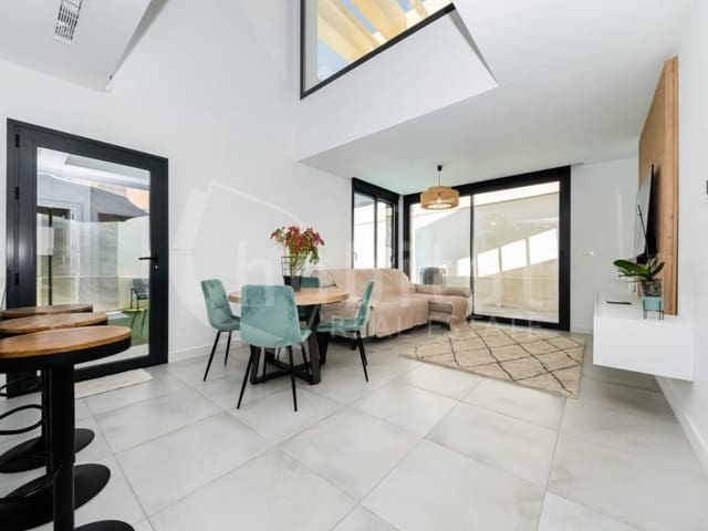 3 slaapkamer Villa te koop in Los Montesinos met zwembad - € 449.000 (Ref: 9777847)