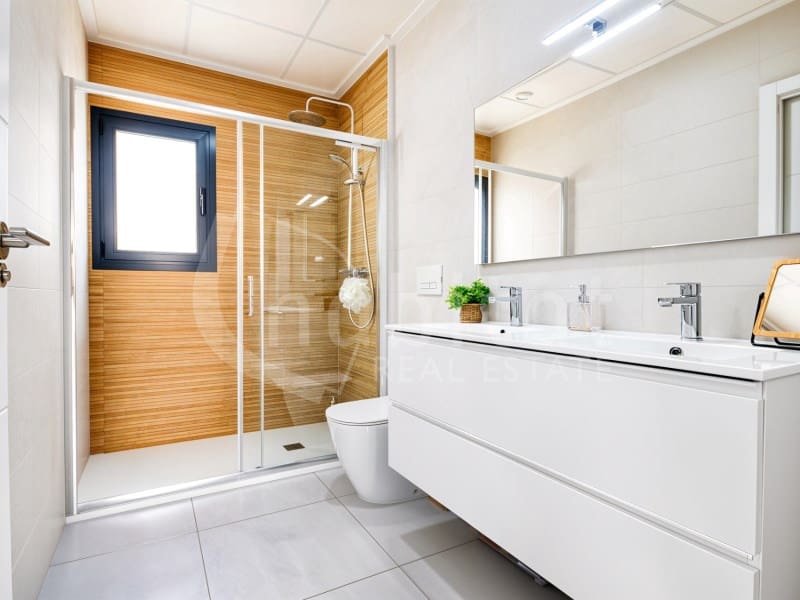 Chalet de 3 habitaciones en Los Montesinos en venta con piscina garaje - 420.000 € (Ref: 9777847)