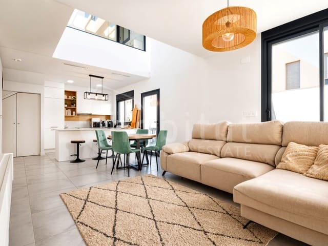 Chalet de 3 habitaciones en Los Montesinos en venta con piscina garaje - 420.000 € (Ref: 9777847)