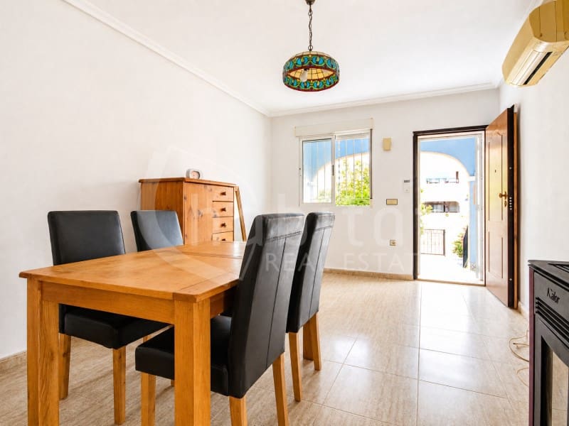 3 slaapkamer Huis te koop in Los Montesinos - € 186.500 (Ref: 9817877)