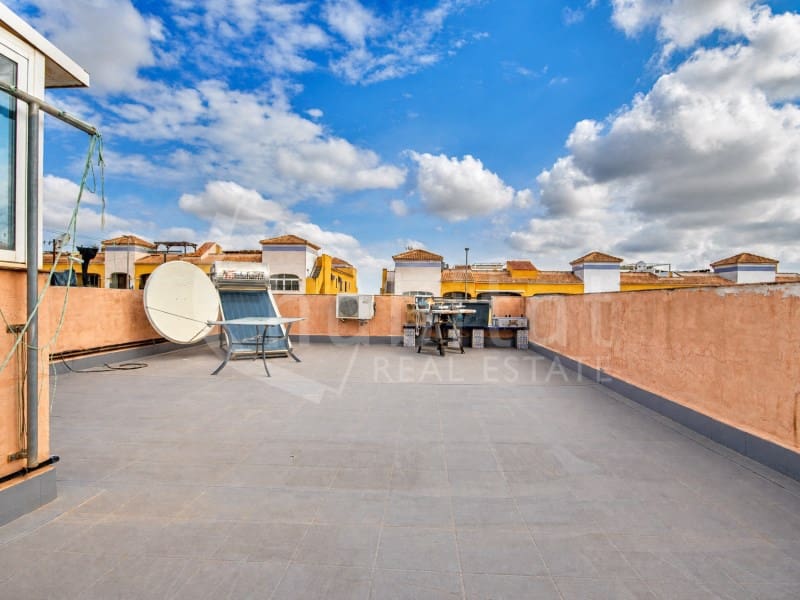 3 slaapkamer Huis te koop in Los Montesinos - € 186.500 (Ref: 9817877)