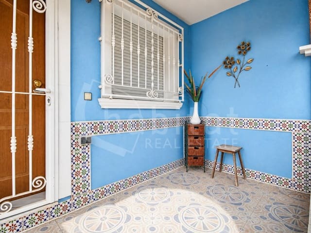 3 slaapkamer Huis te koop in Los Montesinos - € 186.500 (Ref: 9817877)