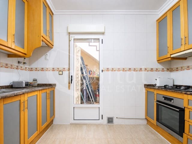 3 slaapkamer Huis te koop in Los Montesinos - € 186.500 (Ref: 9817877)