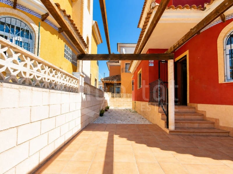 3 quarto Moradia para venda em Los Montesinos - 220 000 € (Ref: 9833609)