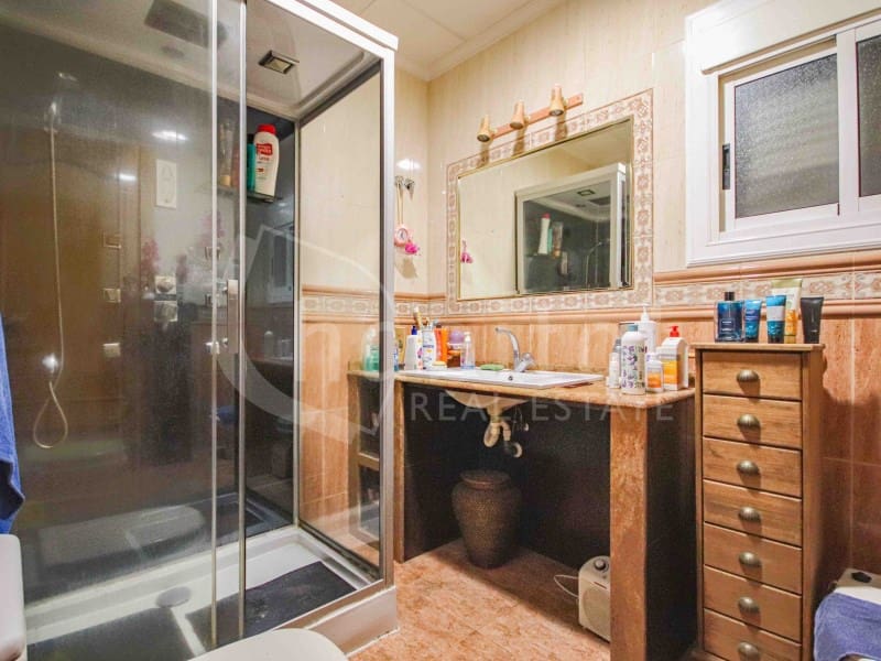 Pareado de 5 habitaciones en Los Montesinos en venta con garaje - 309.000 € (Ref: 9833611)