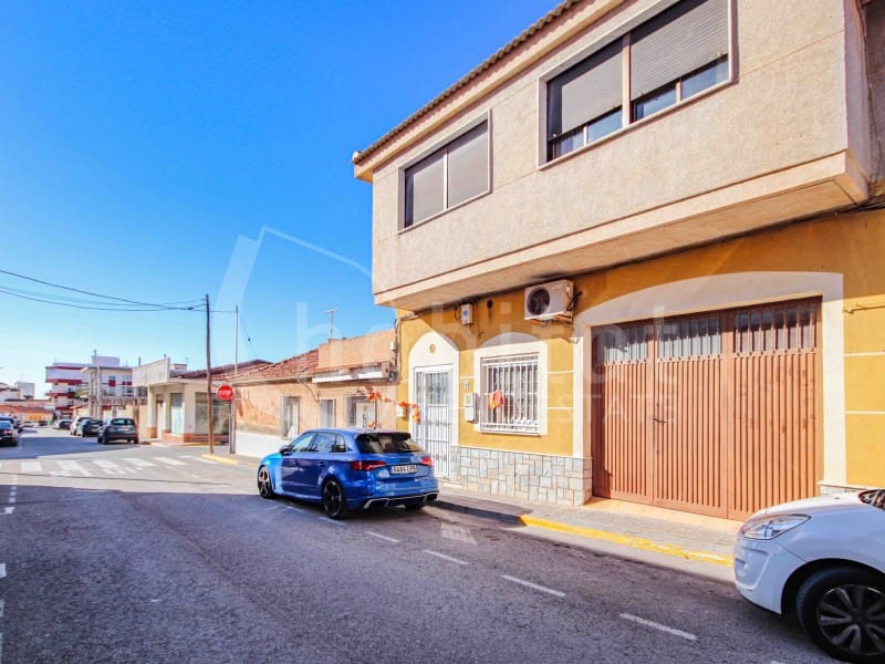 Pareado de 5 habitaciones en Los Montesinos en venta con garaje - 309.000 € (Ref: 9833611)