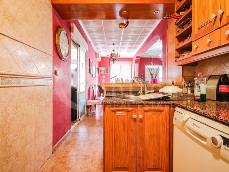 Pareado de 5 habitaciones en Los Montesinos en venta con garaje - 309.000 € (Ref: 9833611)